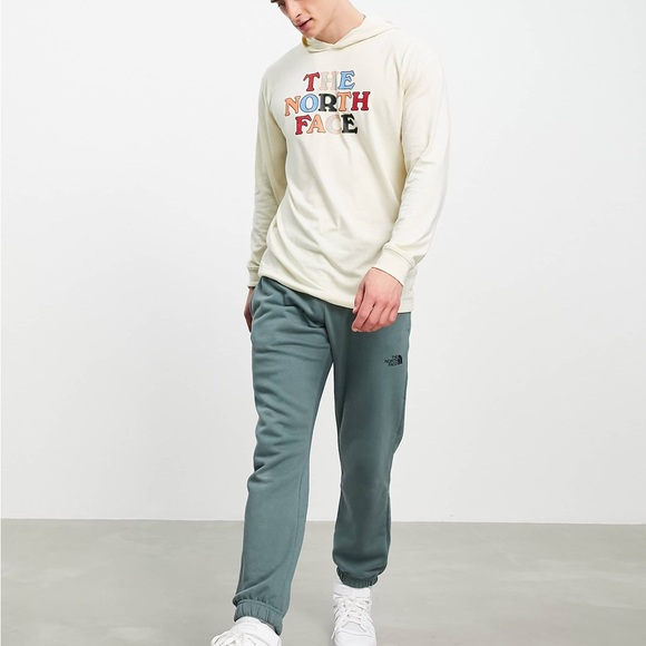 The North Face Summer Feels Triblend hoodie in cream - Picture 5 of 5